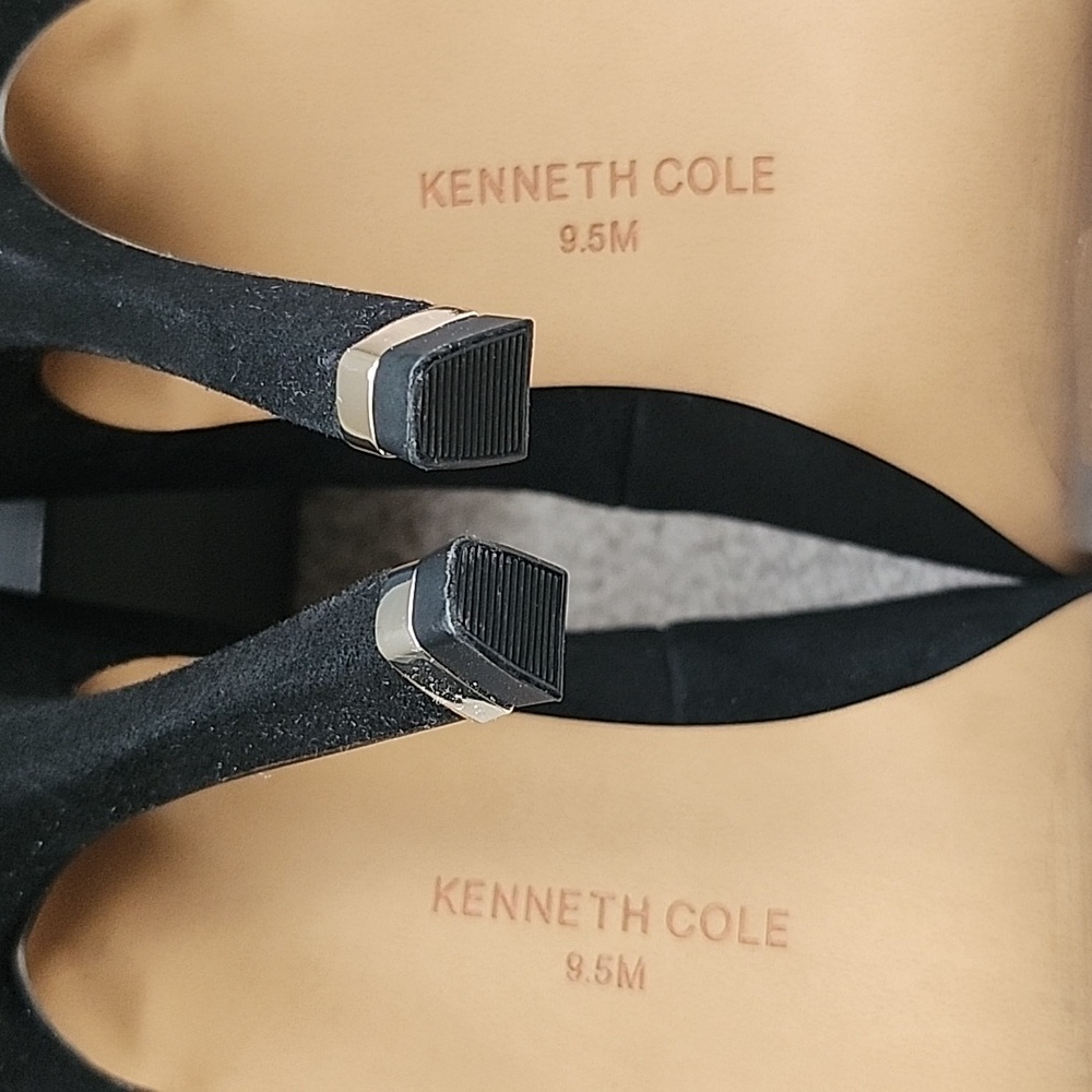 Kenneth Cole Romi Pump - Picture 6 of 9